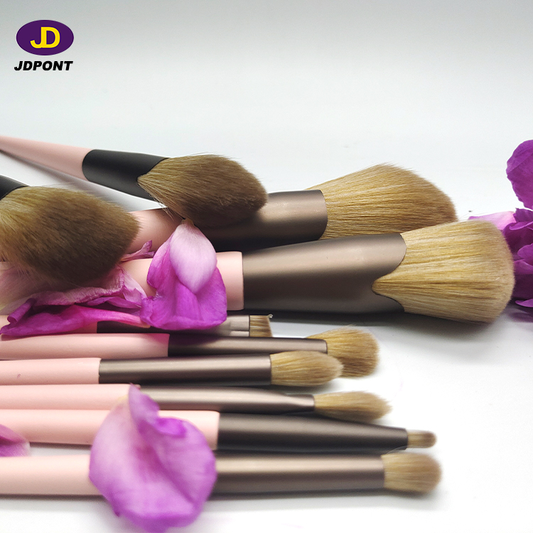 2022 Amazon Best Seller BS-MALL Rose Gold Synthetic Makeup Brushes 10pcs Makeup Brush Set Private Label Make Up brushes(图3)